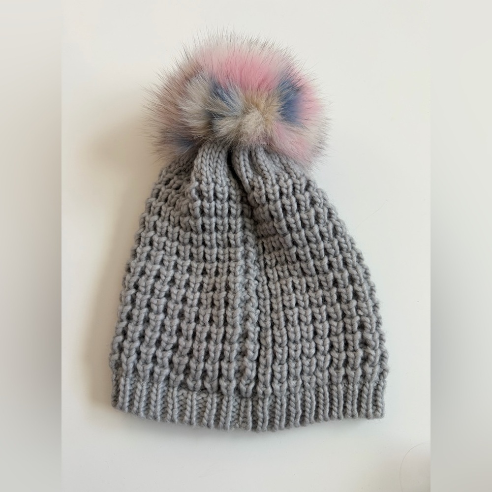 Wool Blend Beanie Hat Genuine Fox Fur Pom Os Marled Grey Kyi Kyi Canada Winter — image 6 of 7